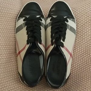 Burberry Nova Check Shoes size 39